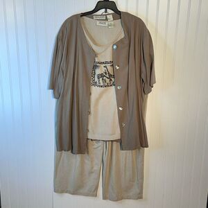 SELENE Sport 100% Silk Capri 3 Piece Set Women’s 1X Tan/Brown Giraffe Print ￼